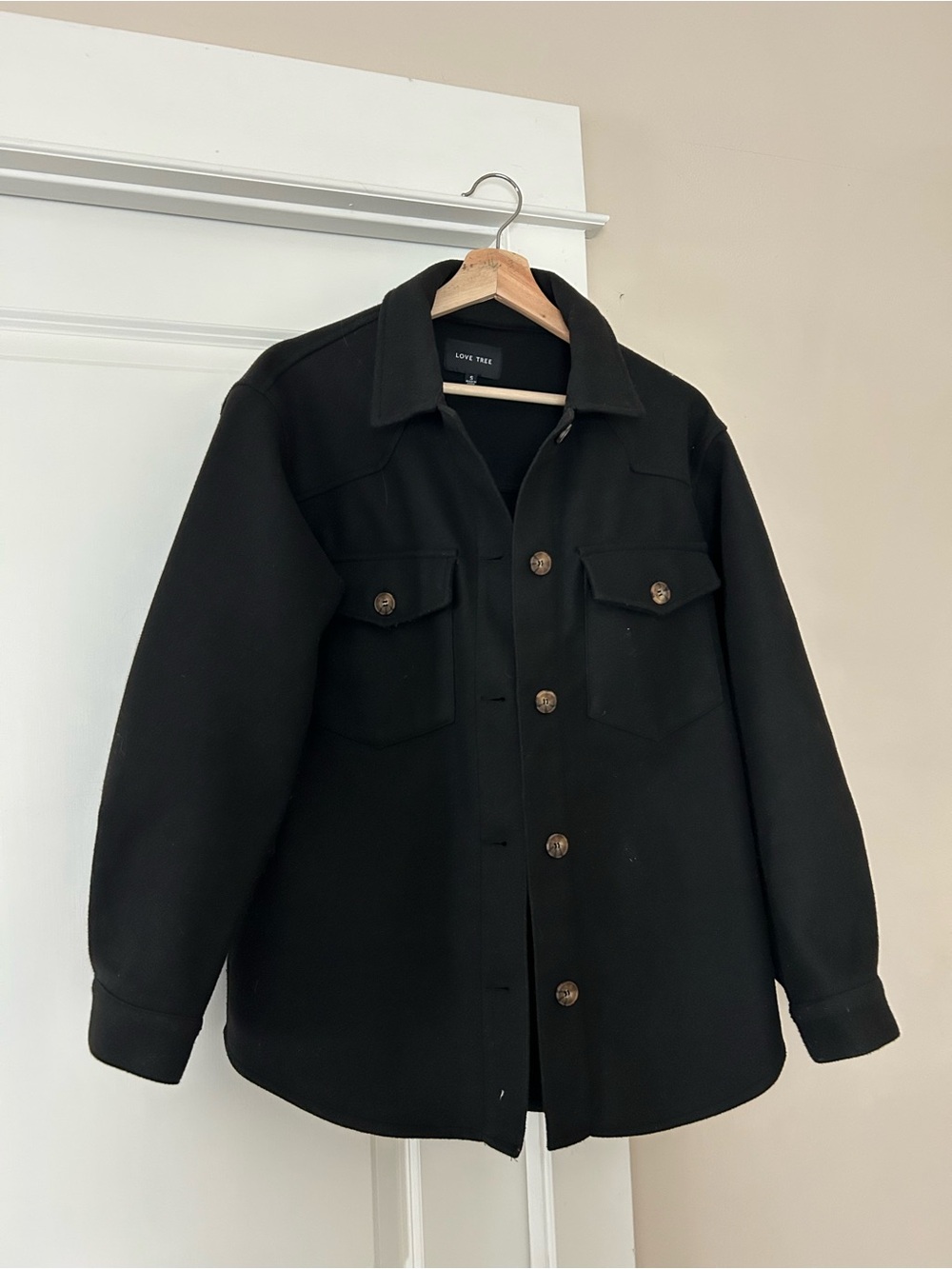 LOVE TREE Women’s Black Shirt Jacket